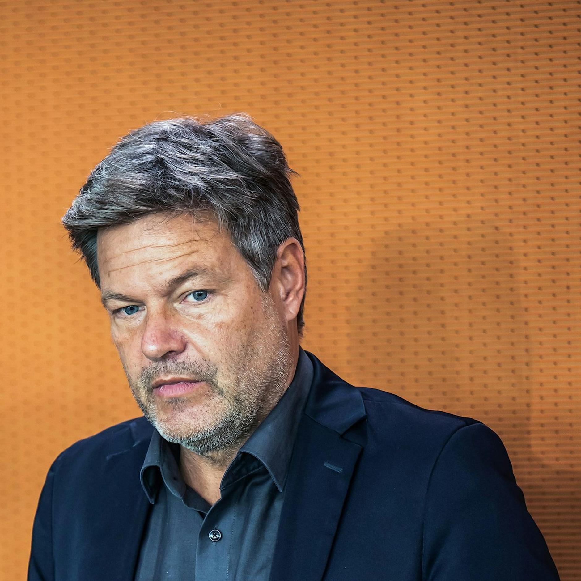 Bauern in Wut: Sie hindern Minister Habeck am Verlassen einer Fähre