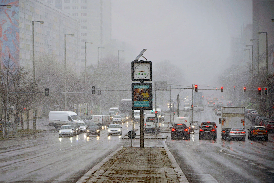 Schneeregen in Berlin. In den nächsten Tagen wird ein Temperatursturz erwartet.