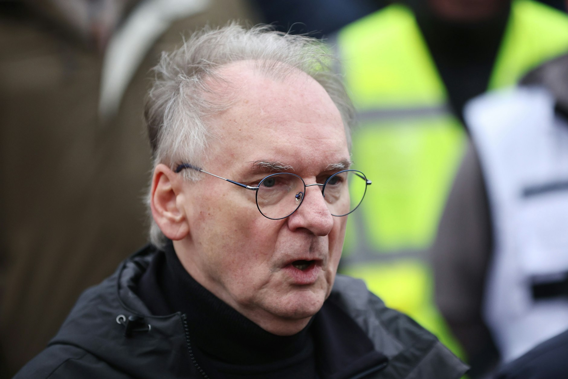 &nbsp;Reiner Haseloff (CDU), Ministerpräsident von Sachsen-Anhalt, hat nach einer Provokation im Hochwassergebiet ebenfalls geschimpft.&nbsp; &nbsp; &nbsp;