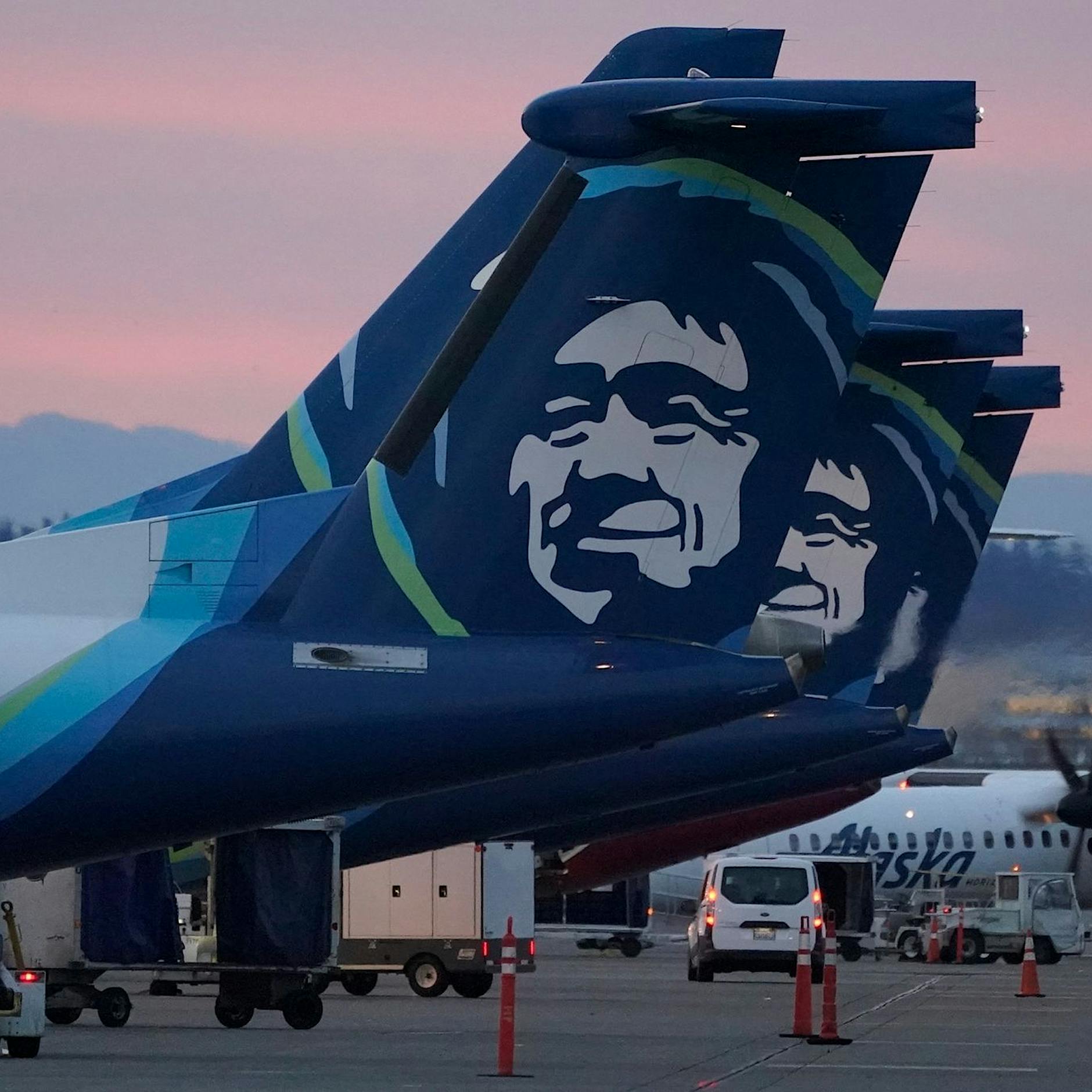 Fenster im Flug abgerissen: Alaska Airlines lässt Boeing-Flugzeuge 737-9 Max am Boden