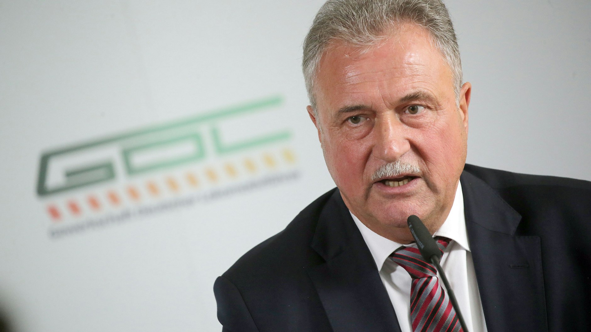 Neuer Streik in Sicht: GDL-Chef Claus Weselsky setzt die Deutsche Bahn weiter unter Druck.