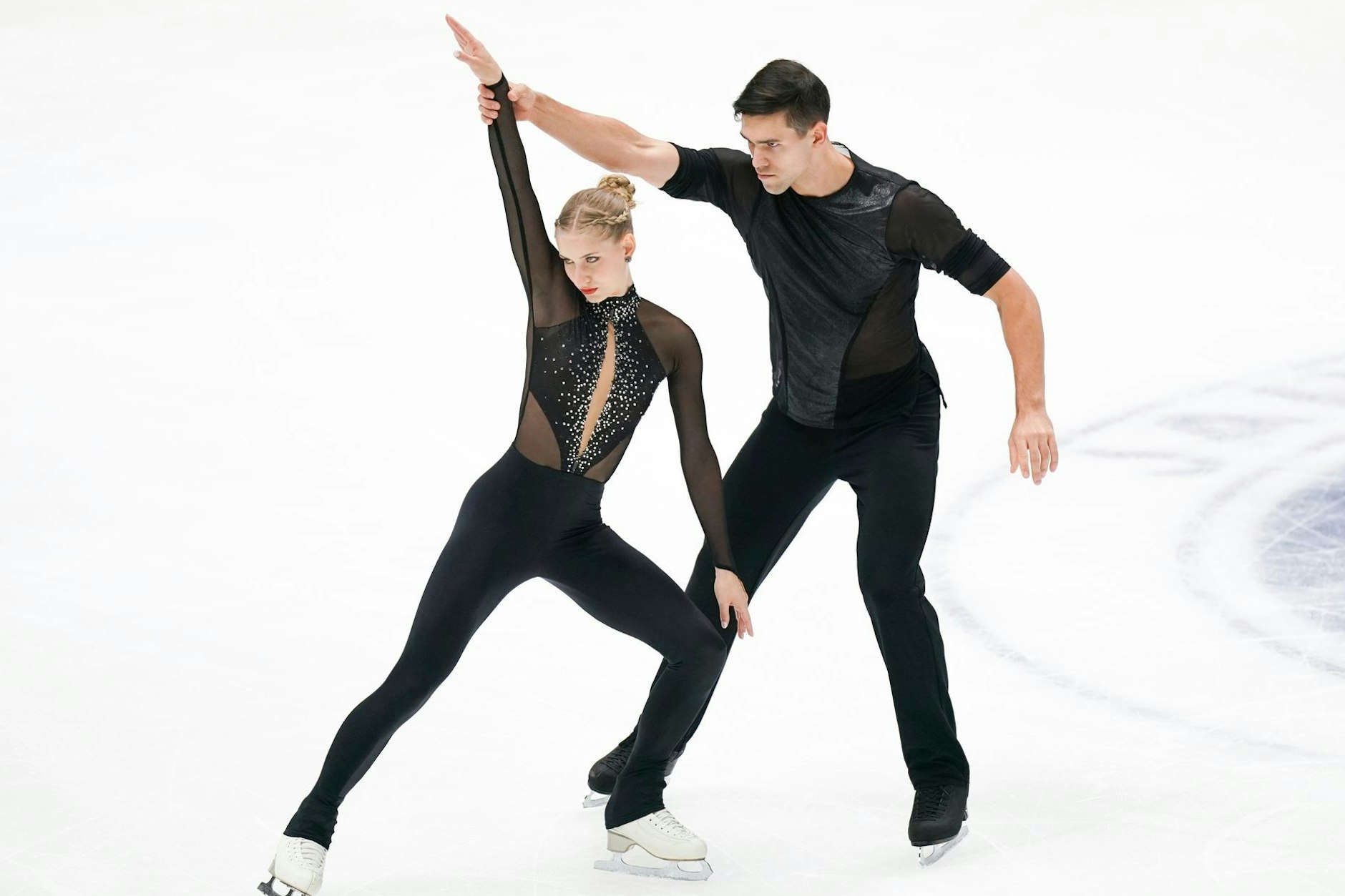 Minerva-Fabienne Hase und Nikita Wolodin wollen auch bei der EM in Kaunas ganz nach vorne stürmen.