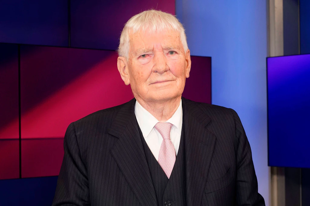 “It was very painful for him”: Otto Schily complains about his dealings ...