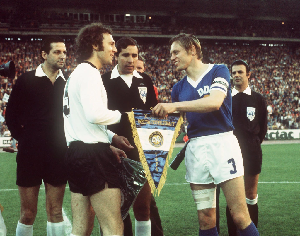 Konrad Weise: „Franz Beckenbauer hat uns DDR-Nationalspieler mit Anstand und Würde behandelt“