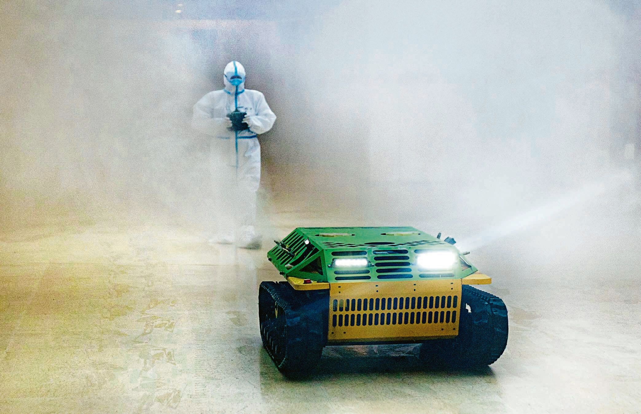 Corona-Aufarbeitung: Vom Glück der Impfung, Verschwörungstheorien und offenen Fragen