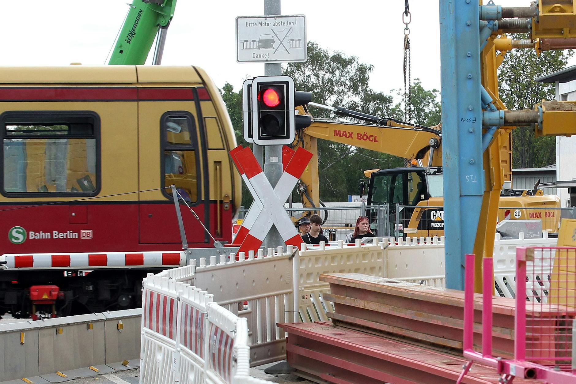 Die S-Bahn in Berlin hat in diesem Jahr viele Baustellen in der Mache. Fahrgäste werden abgehängt. 
