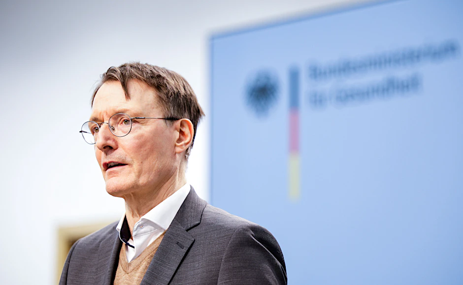 Gesundheitsminister Karl Lauterbach spricht am Dienstag auf einer Pressekonferenz.&nbsp;