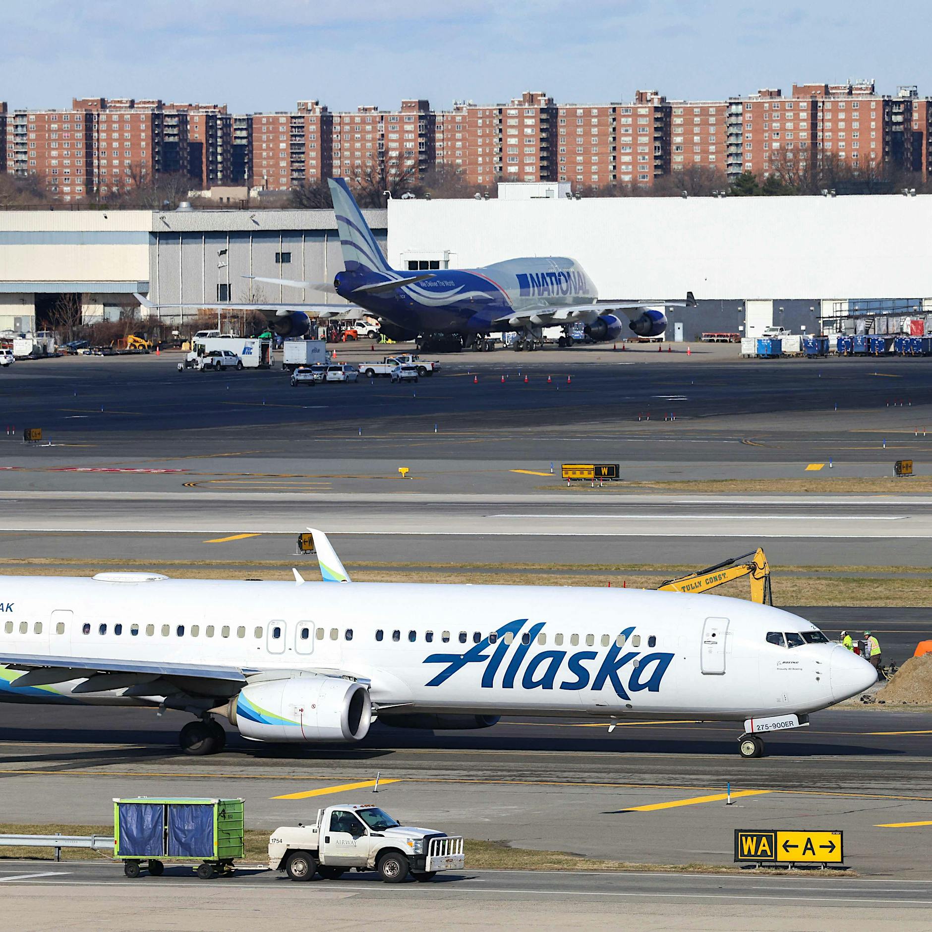 Nach Notlandung von Boeing 737 MAX 9: Airlines finden lockere Schrauben an weiteren Flugzeugen