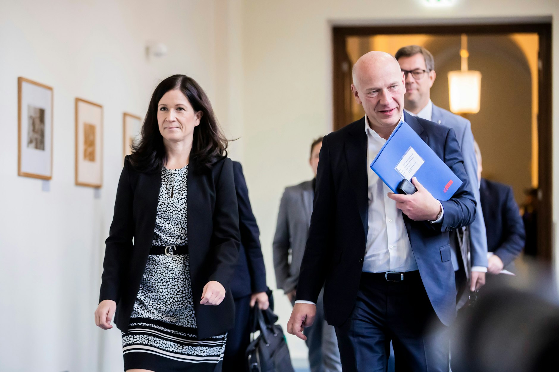 Neue Regeln für das Liebespaar im Senat: Kai Wegner, Regierender Bürgermeister, und Katharina Günther-Wünsch, Senatorin für Bildung, Jugend und Familie.
