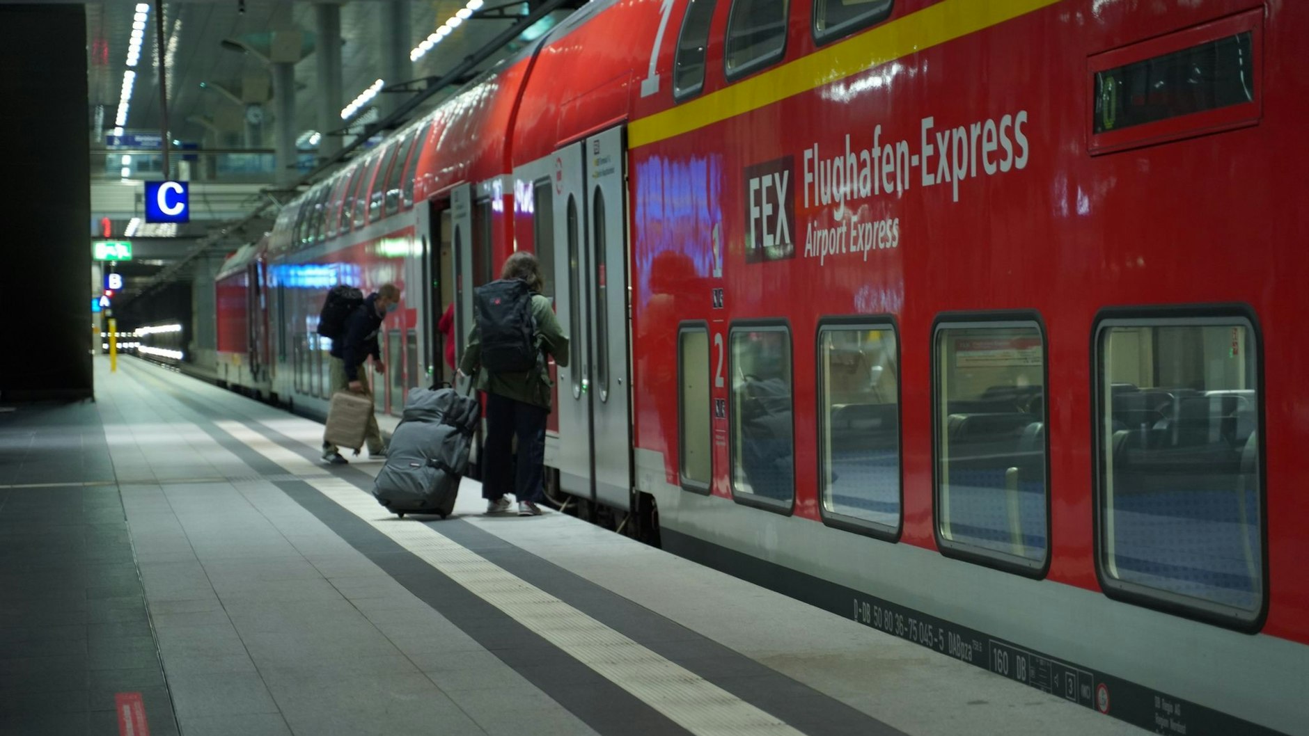 Gute und flotte Alternative zur S-Bahn: der Flughafen-Express.