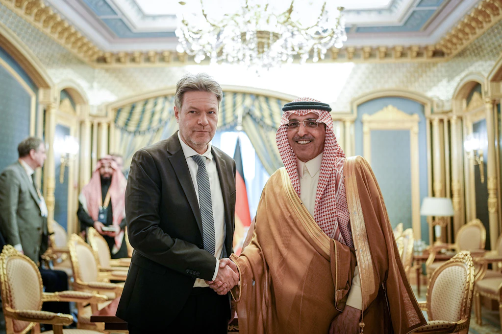 Aniden Suudi Arabistan için çok nazik sözler duyuldu