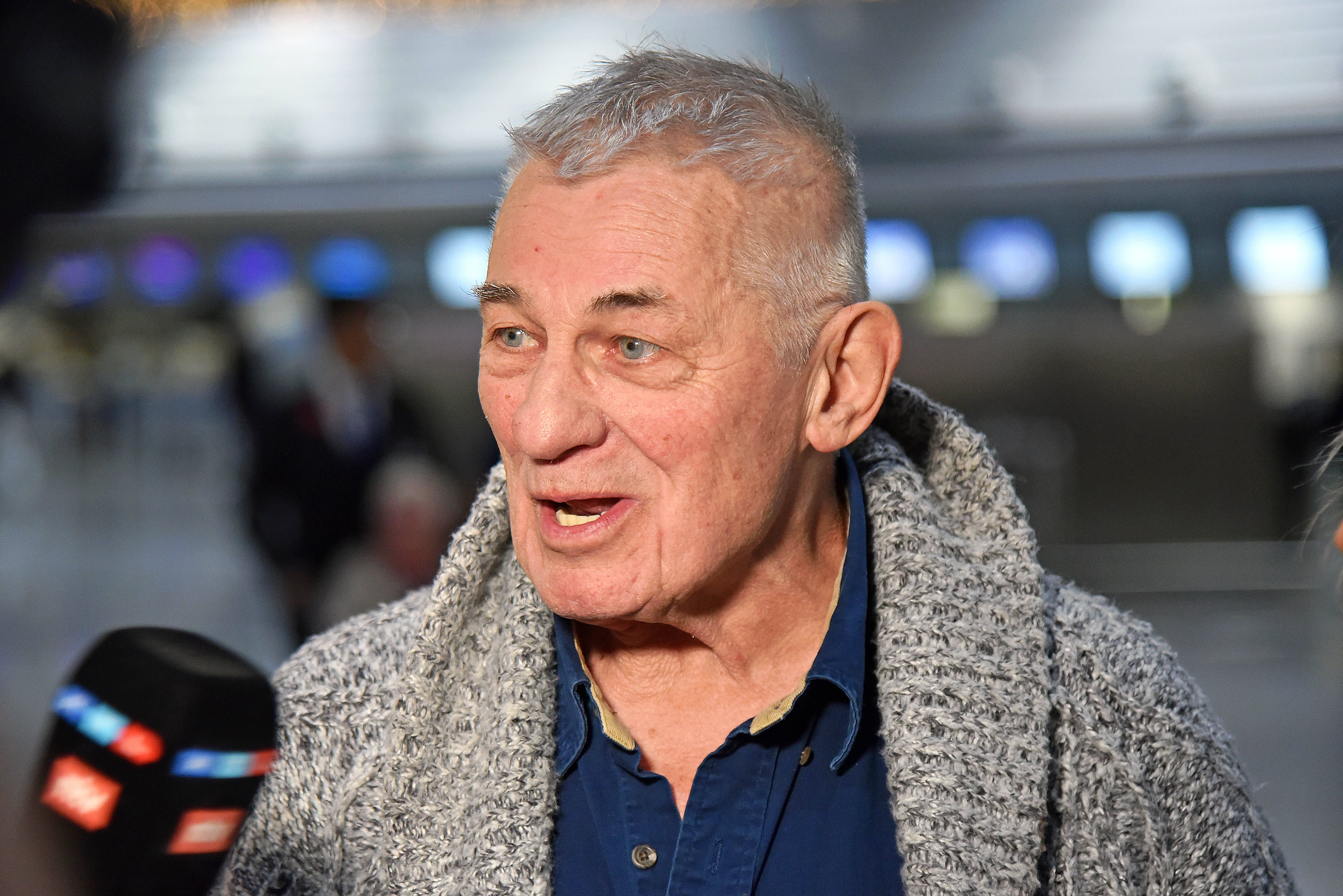 Heinz Hoenig flippt vor Flug aus: „Kannst du dich jetzt mal verpissen?“