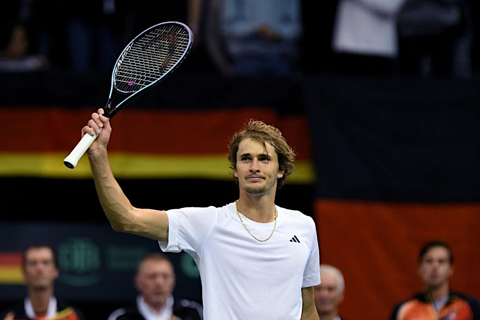 ARCHIV - Alexander Zverev will bei der Davis-Cup-Partie in Ungarn dabei sein.  