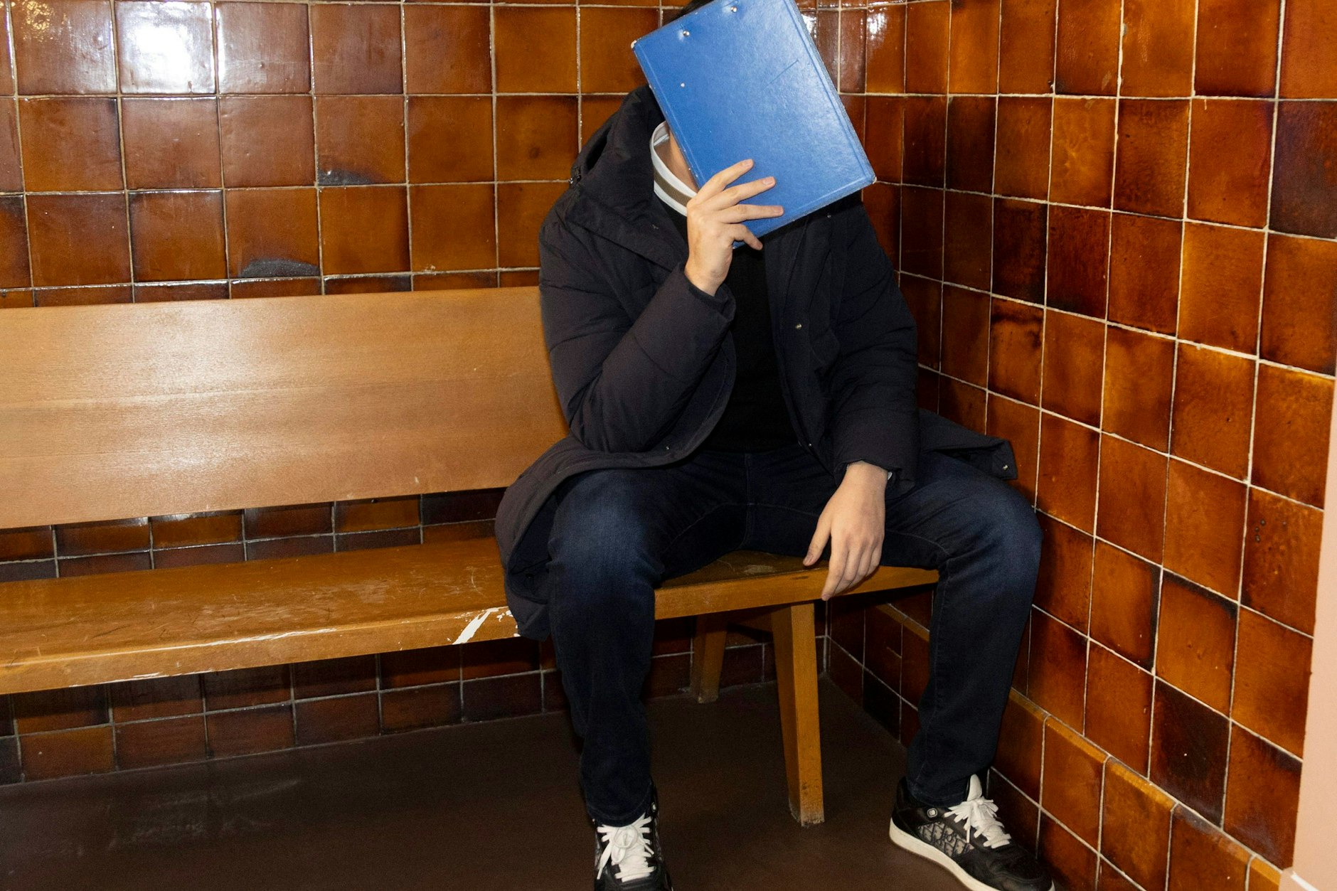 Khodr I. (23) ist einer der beiden angeklagten Brüder: Er prügelte mit einem Tischbein auf seinen Cousin ein.