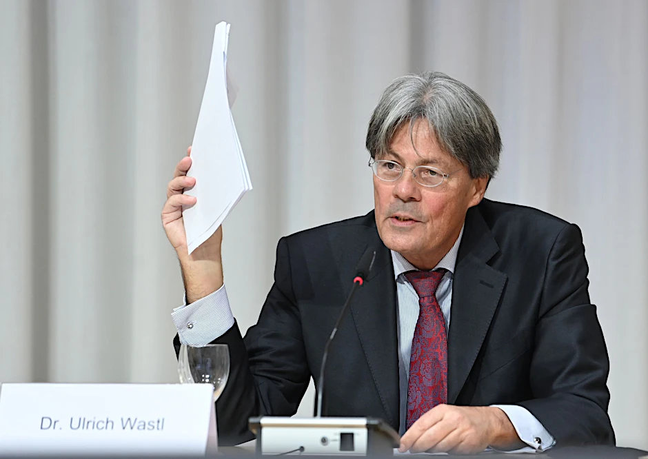 ARCHIV - Ulrich Wastl von der Münchner Anwaltskanzlei Westpfahl Spilker Wastl. Die Kanzlei war vom Münchner Erzbistum mit einem Gutachten über Missbrauchsfälle beauftragt worden. (Archivbild)  