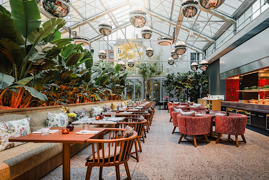 Sly Hotel and restaurant 