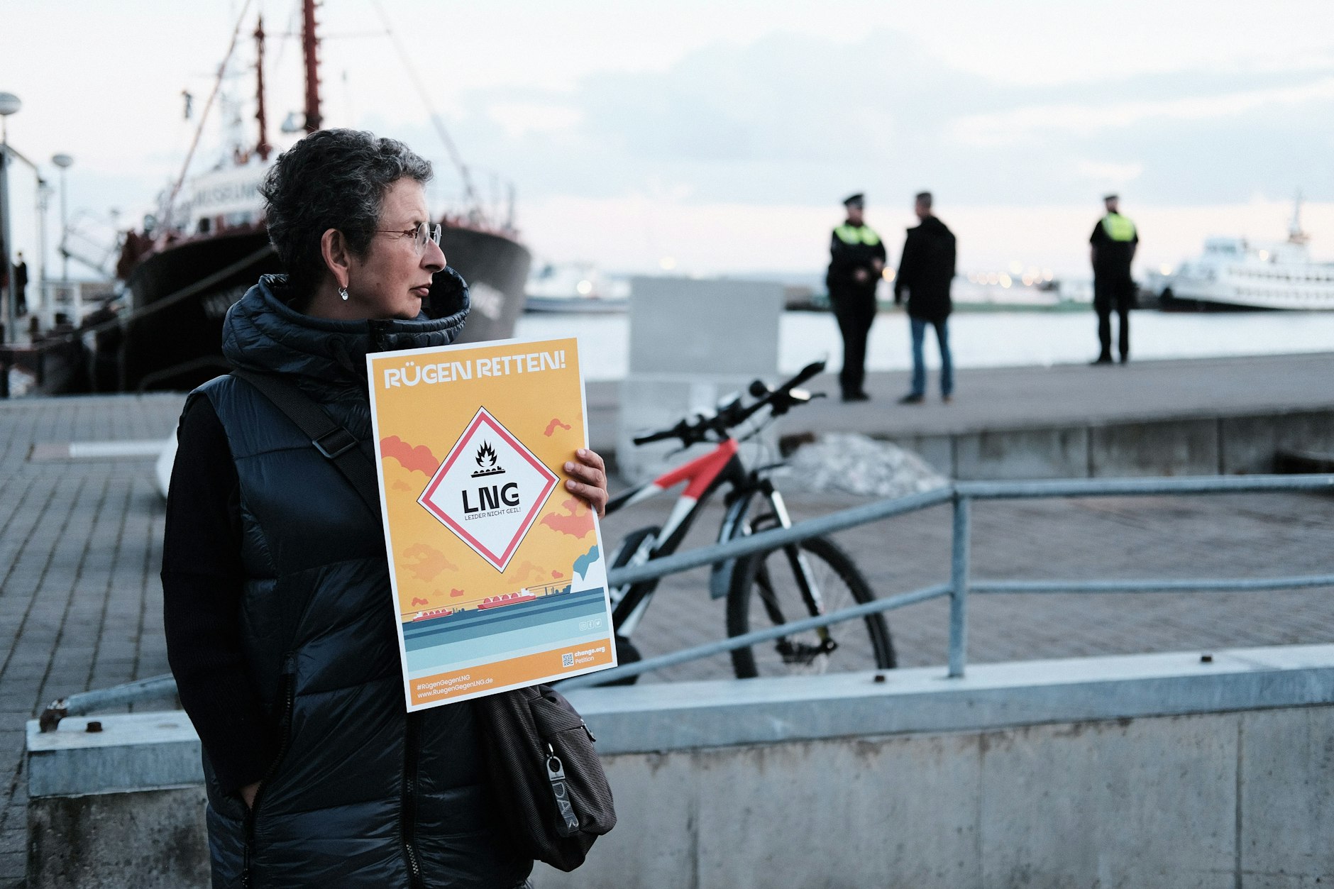 Protest gegen den Bau des LNG-Terminals in Sassnitz auf Rügen