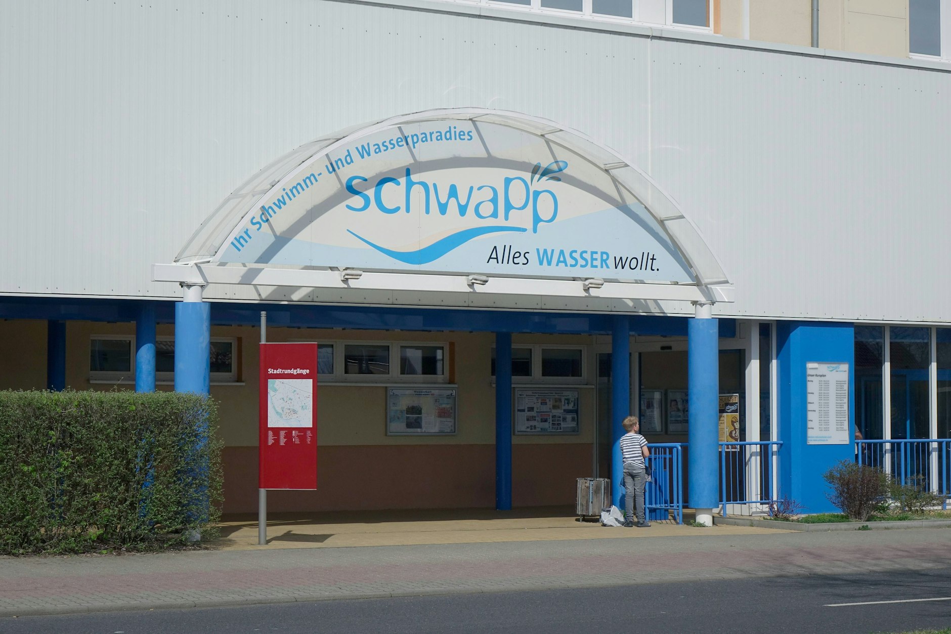 Das Freizeitbad Schwapp in Fürstenwalde. Hier ist am Montag ein Junge gestorben.