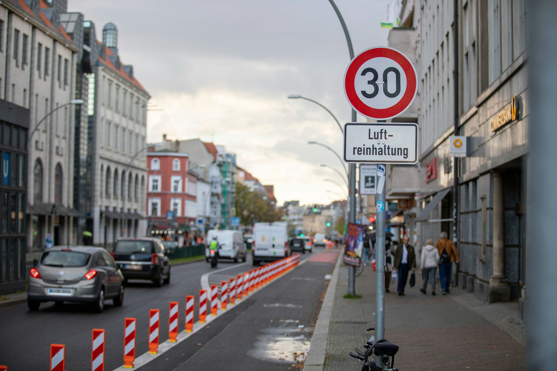 Auch am Tempelhofer Damm könnte die Tempo 30-Zone aufgehoben und Tempo 50 eingeführt werden.