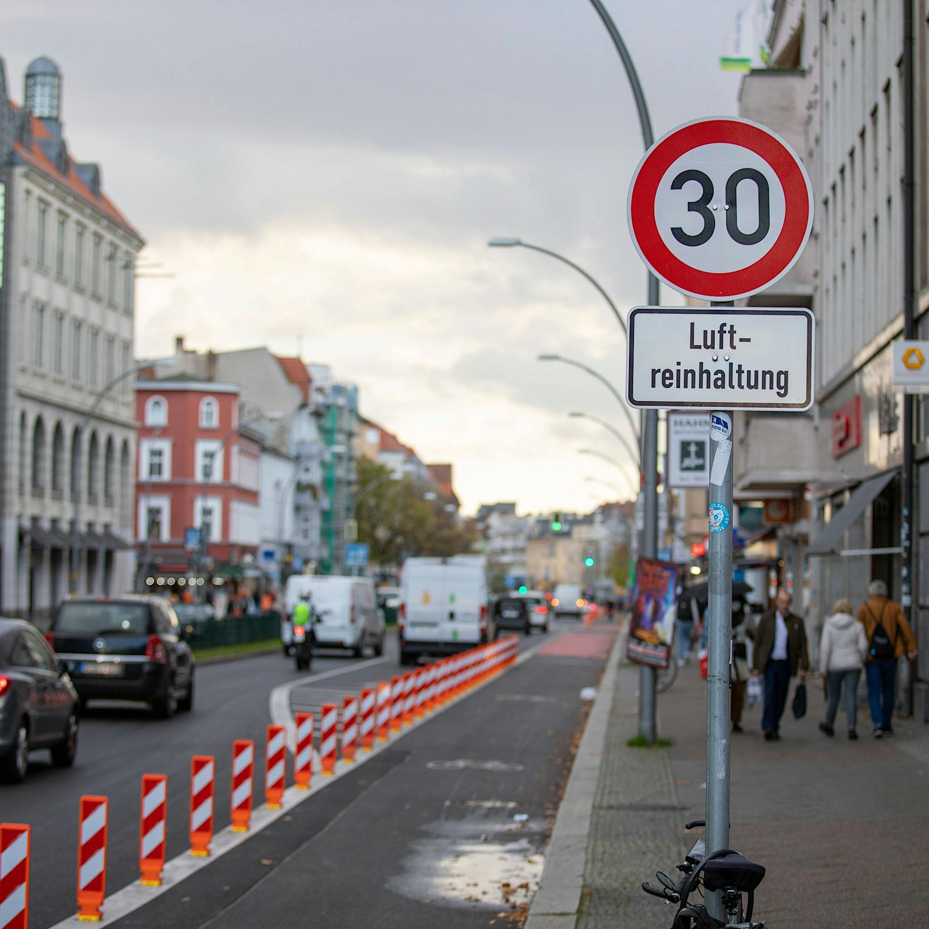 Auf diesen Straßen in Berlin könnte bald wieder Tempo 50 gelten