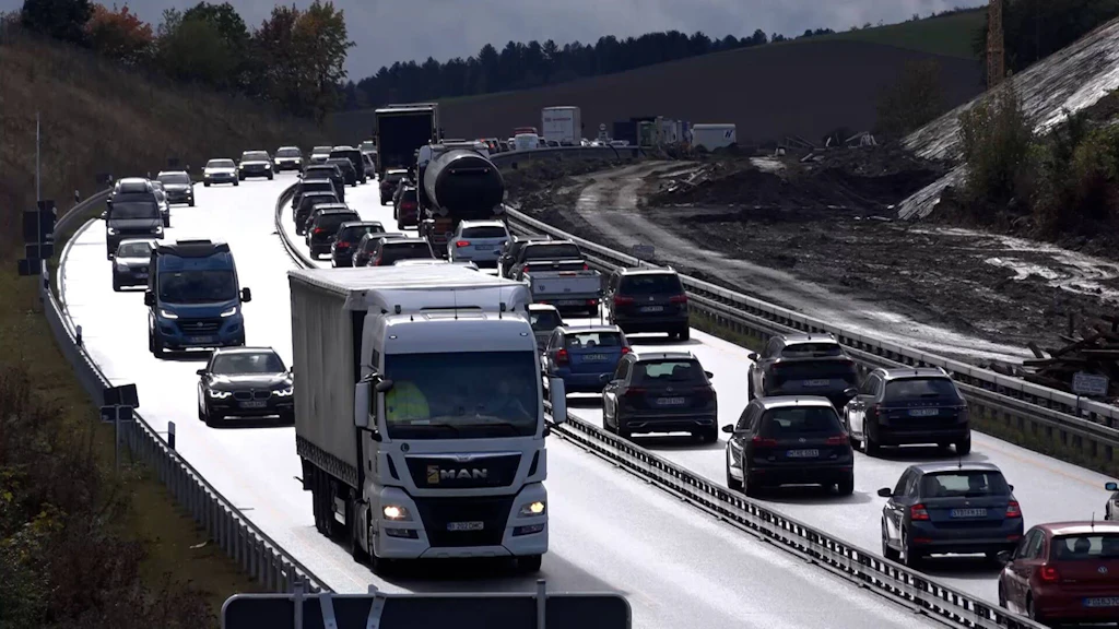 Stau am Himmelfahrts-Wochenende: Zu DIESEN Zeiten wird‘s richtig voll