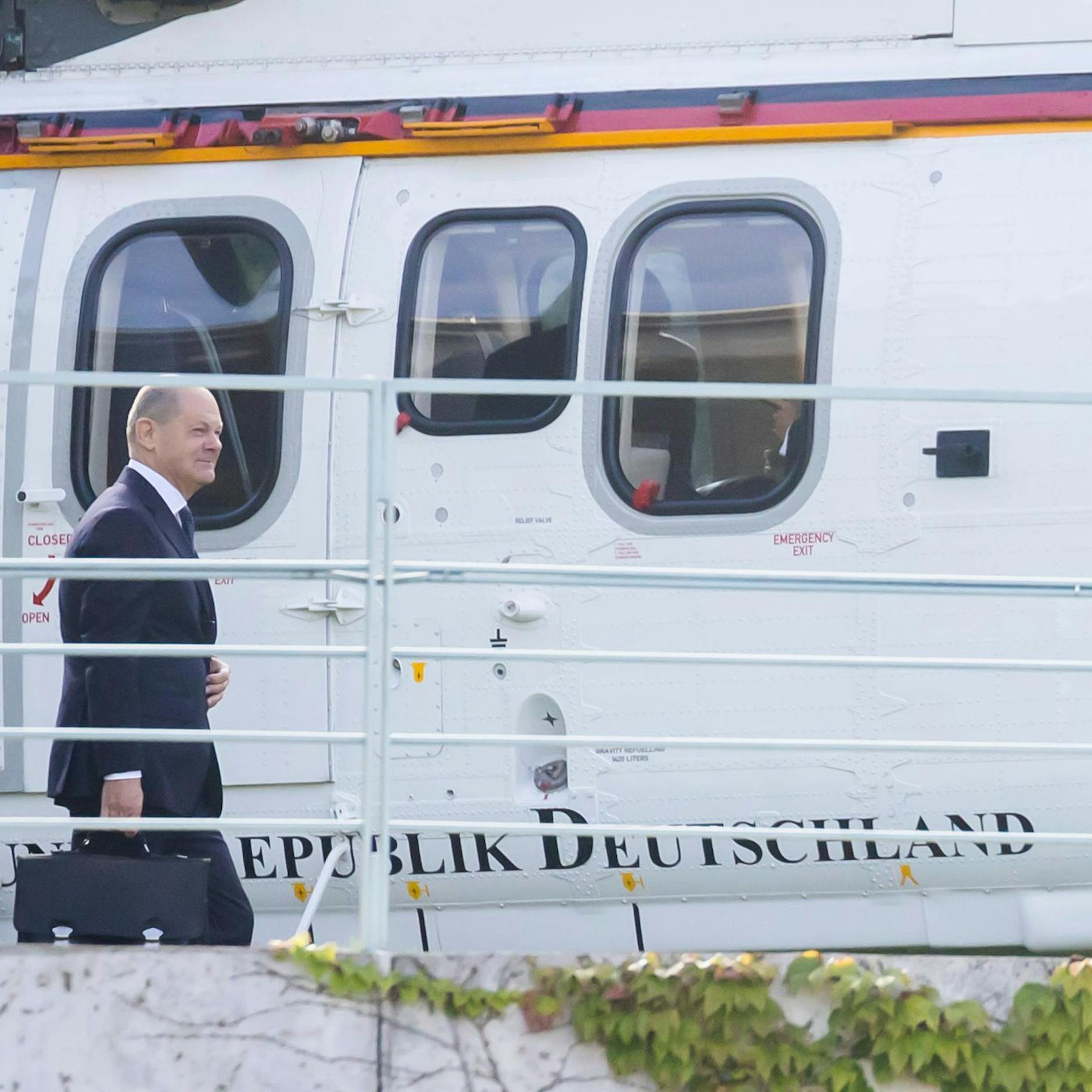 Image - Neue Luxus-Hubschrauber: Bundesregierung will trotz Sparzwang drei VIP-Helis für 200 Millionen Euro