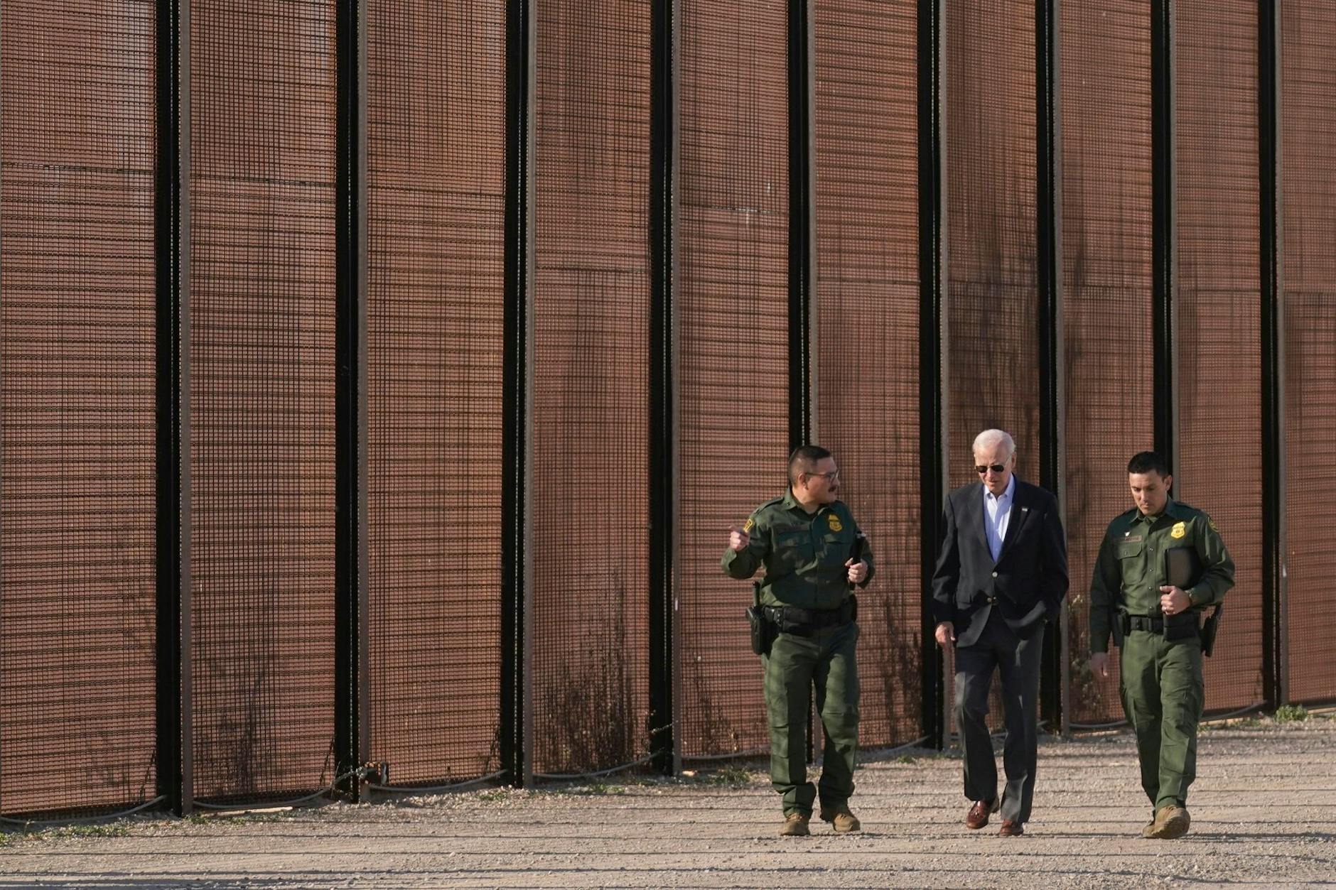 Joe Biden besucht die Grenze zwischen den USA und Mexiko bei El Paso. Zuletzt ist die Zahl illegaler Migranten dramatisch angestiegen. 