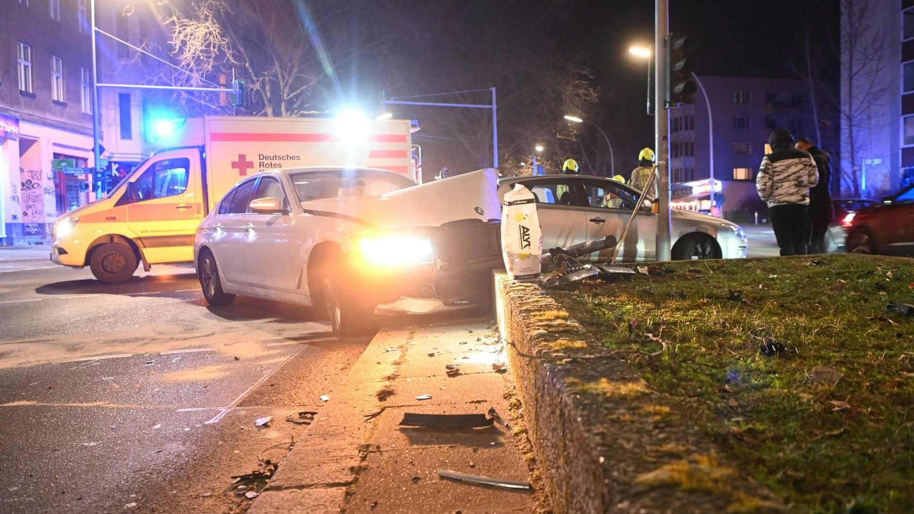 Beim Kreuzungscrash in Kreuzberg wurde ein Mann schwer verletzt.