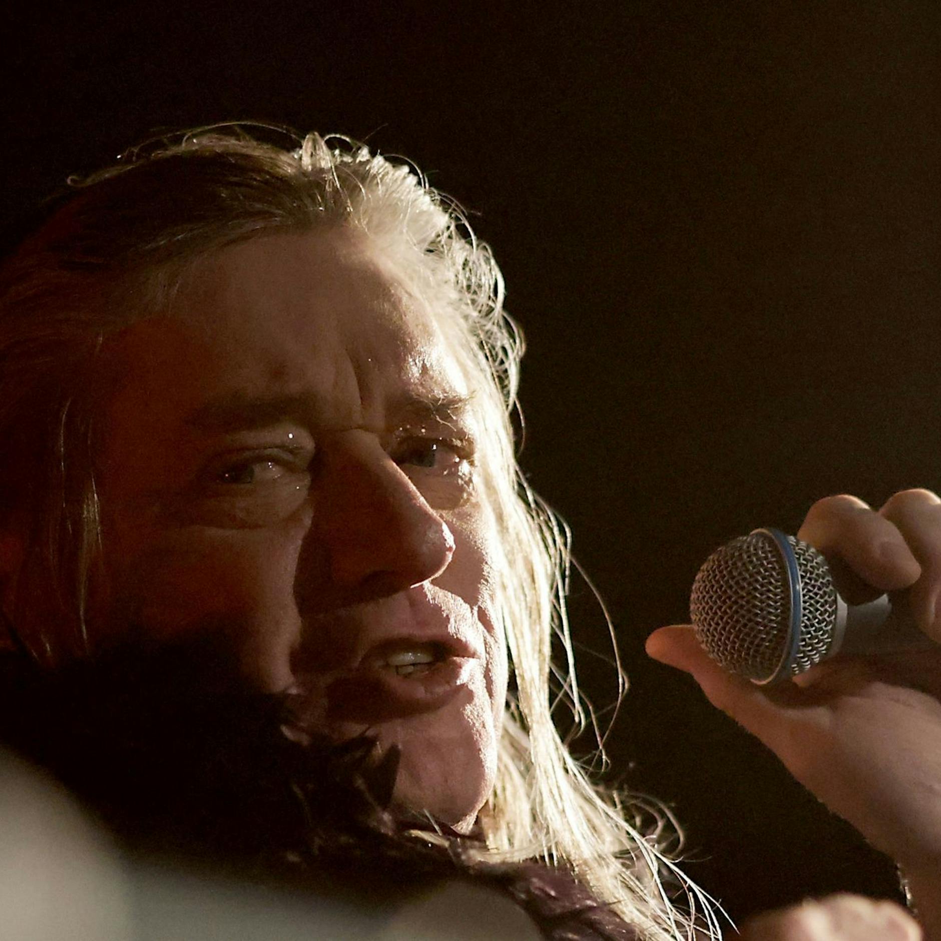 Image - „Bescheuert“ - Blixa Bargeld hält nichts von KI-Songtexten