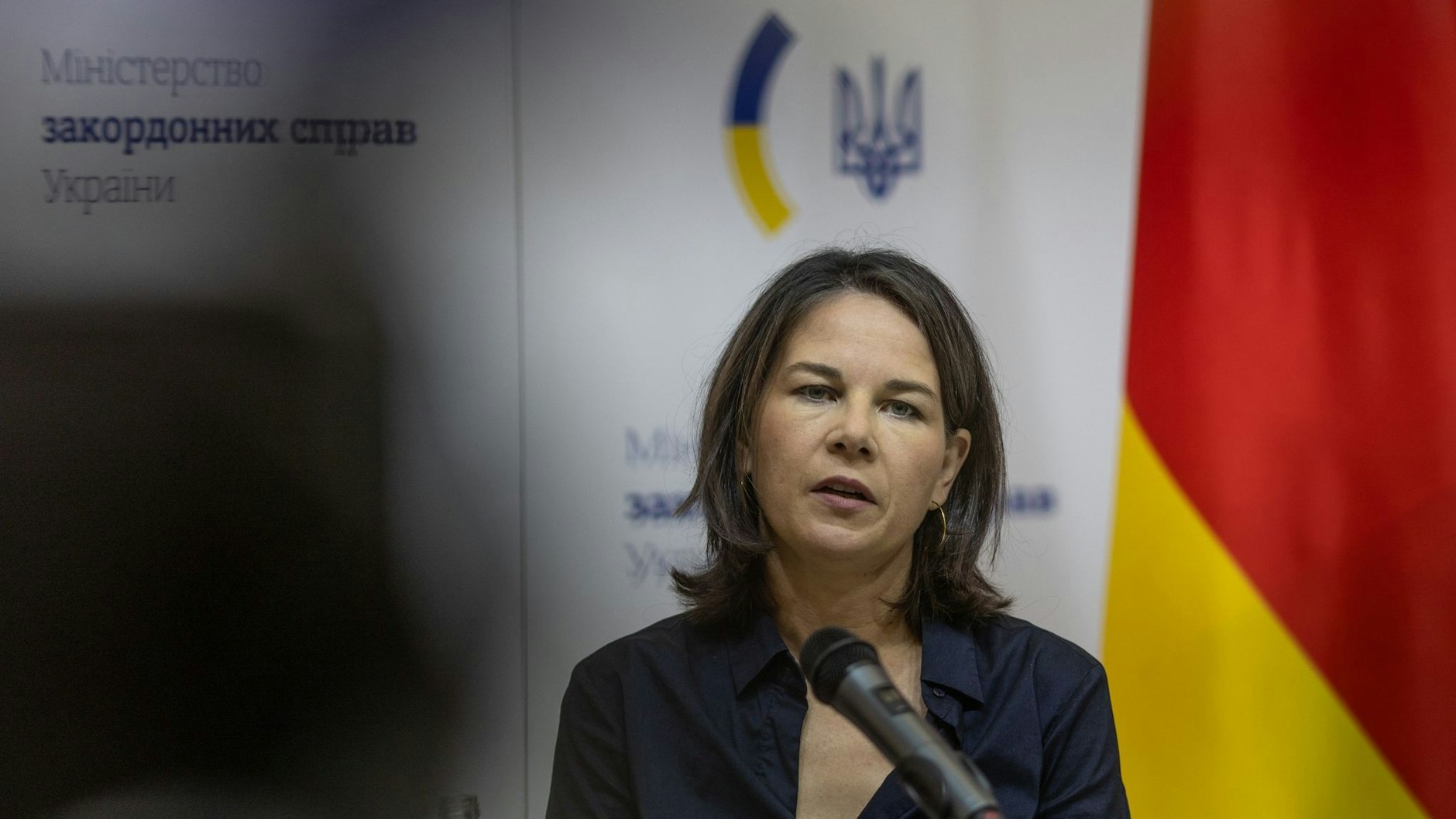 Auch wenn Bundesaußenministerin Annalena Baerbock in ihren Schreiben die ukrainische Schreibweise Kyjiw oder Kyiv verwendet, nutzt ihr Ministerium weiterhin die russische Schreibweise. 