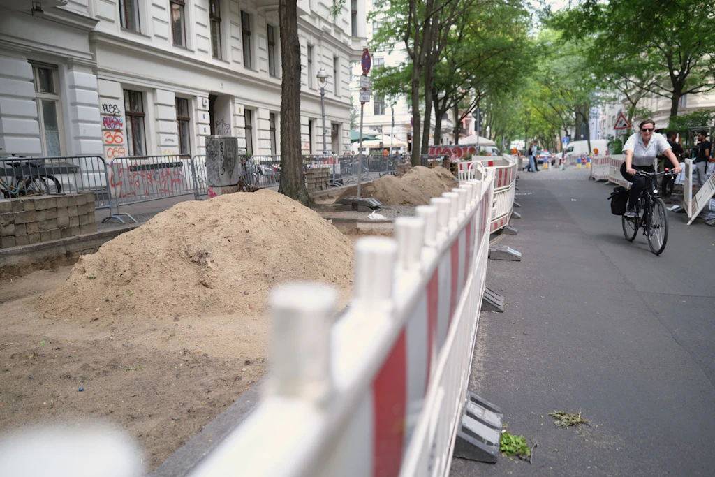 Friedrichshain-Kreuzberg: Bezirk hat 6000 Quadratmeter Boden entsiegelt