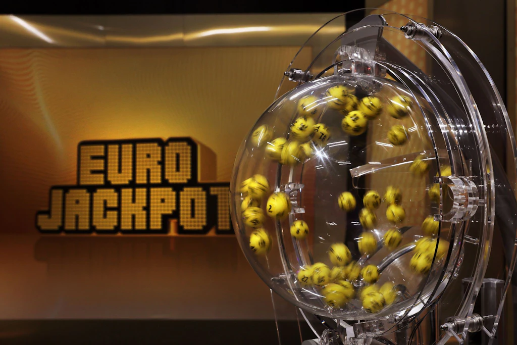 120 Millionen im Eurojackpot! DAS könnten sich die Berliner davon alles kaufen