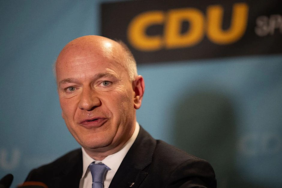 Kai Wegner (CDU), Regierender Bürgermeister von Berlin, spricht während des Neujahrsempfangs der CDU Spandau in der Zitadelle Spandau.  