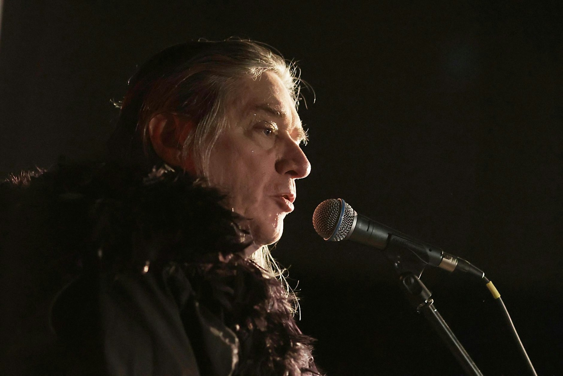 ARCHIV - Blixa Bargeld braucht den Live-Auftritt.  