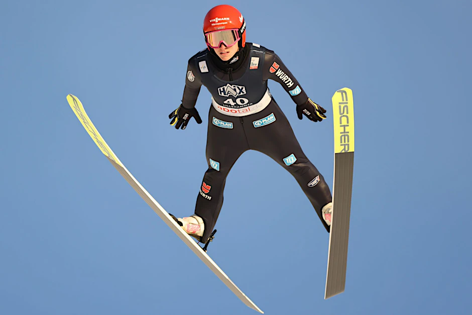 ARCHIV - Hatte zuletzt auf den Start in Villach verzichtet: Skispringerin Katharina Schmid.  