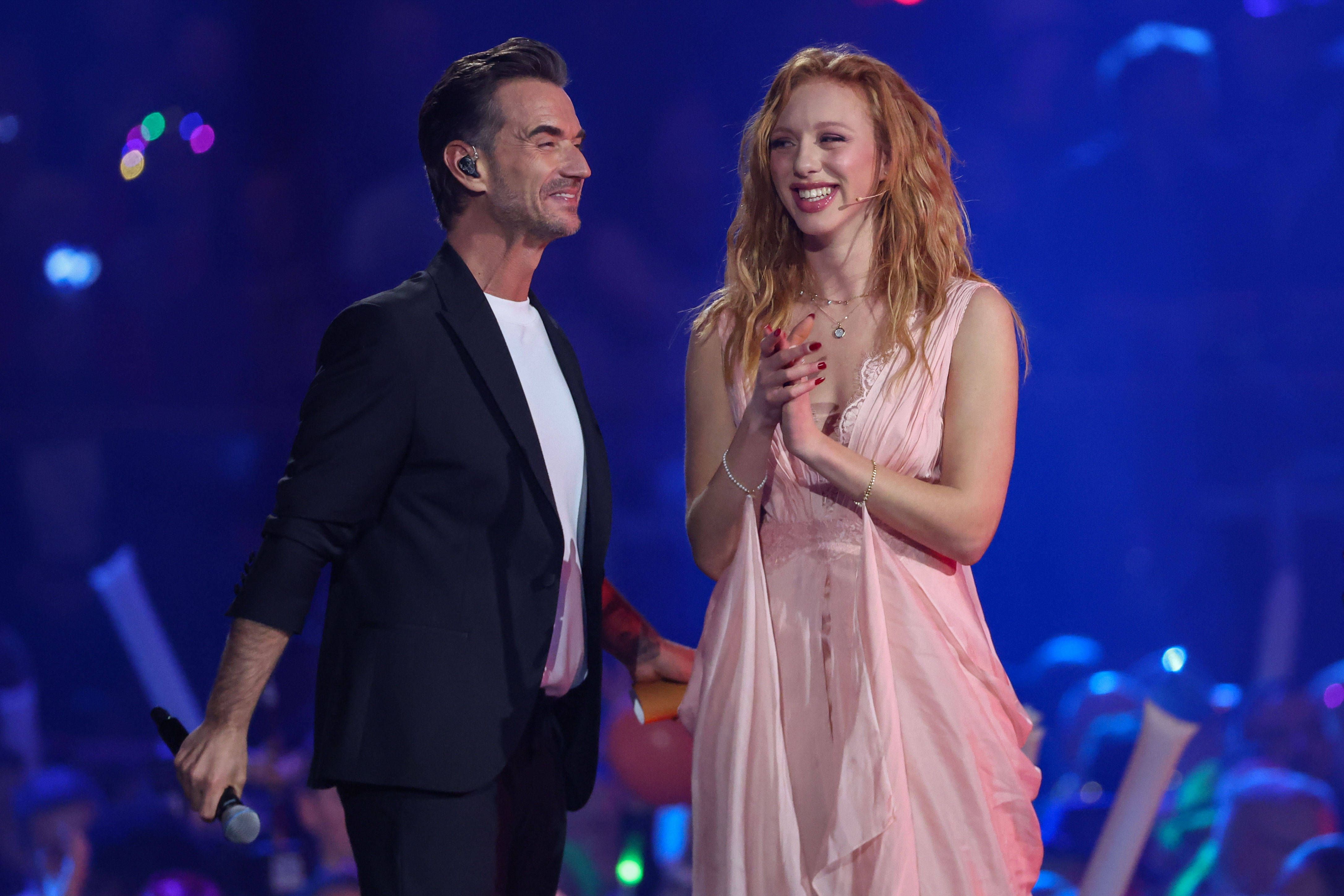 Anna Ermakovas erster Auftritt als Sängerin: „Singen sollte sie lassen!“