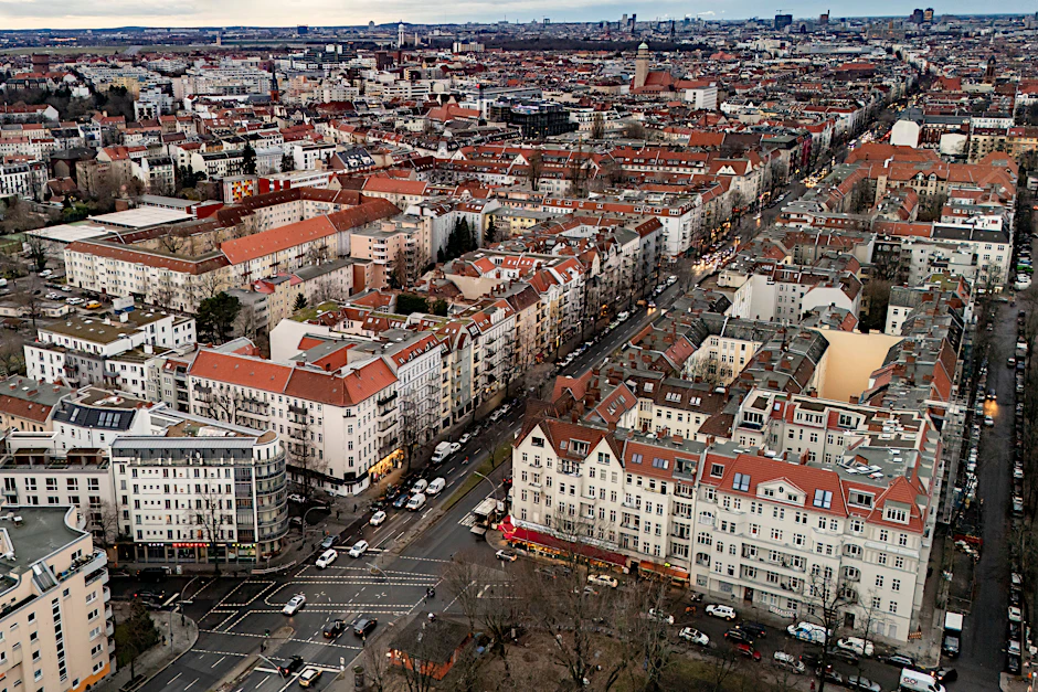 Drohnenansicht der Berliner Sonnenallee
