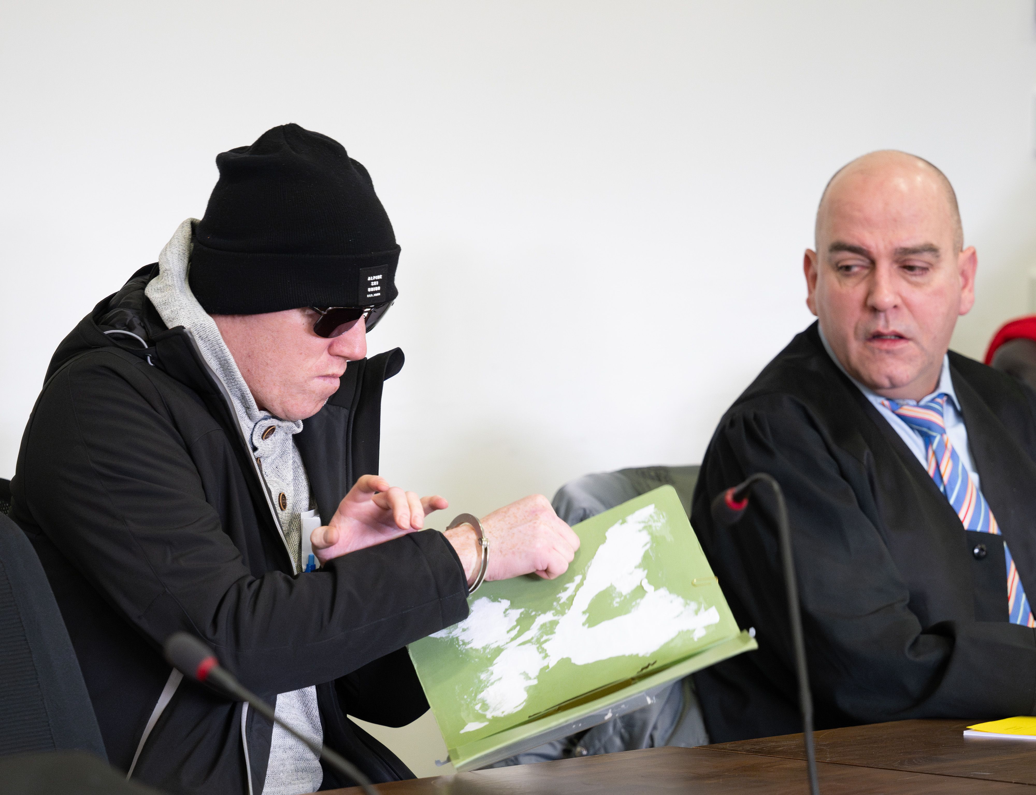 Lehrerin auf A9 erschossen: Angeklagte weisen Mord-Beteiligung zurück