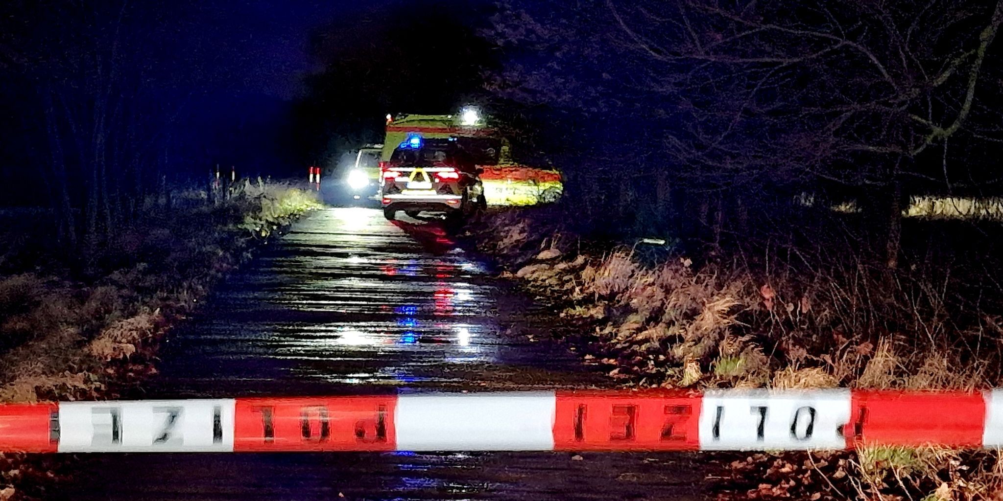 Junge (†6) tot in Auto gefunden – Mutter festgenommen
