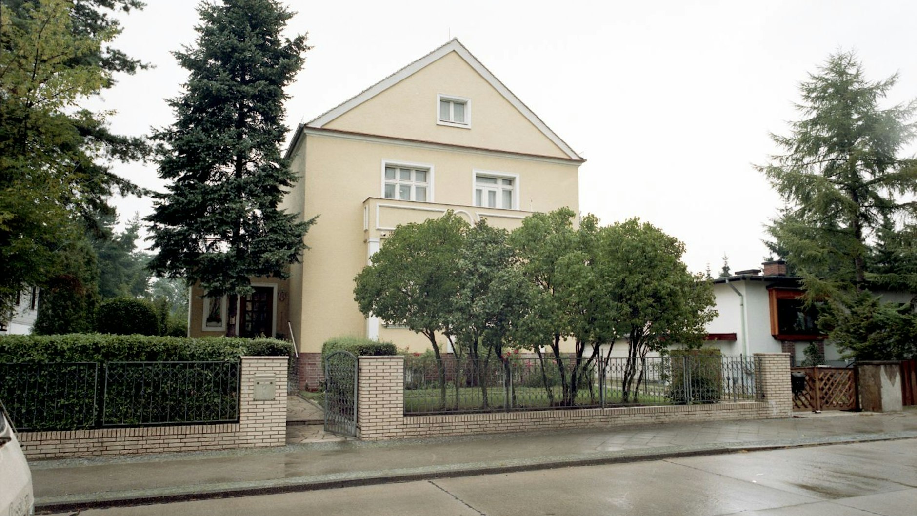 In diesem Haus wurde die Witwe ermordet.