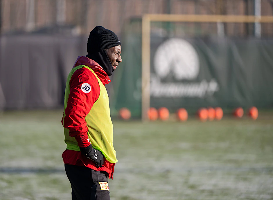 Sheraldo Becker trainierte mit dem 1. FC Union Berlin in der vergangenen Woche noch auf dem Platz. Beim Spiel in Freiburg stand er nicht im Kader.