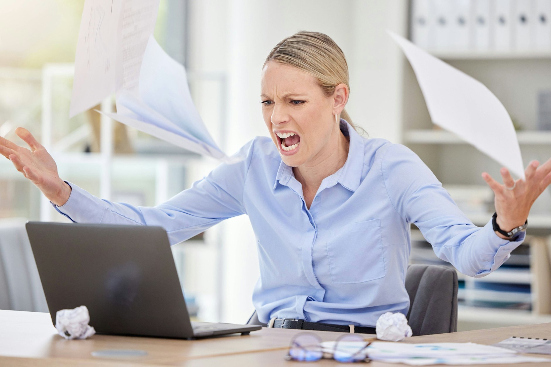 Immer wieder äußern im Netz junge Menschen ihr Unverständnis zu den Bedingungen in der Arbeitswelt.