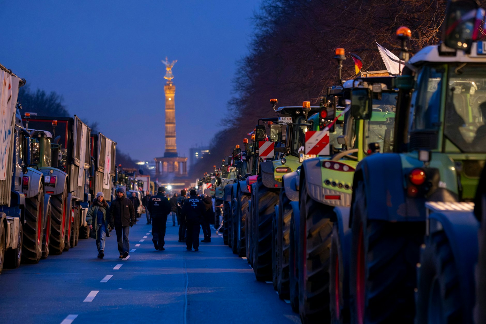 Die Sternfahrt ist um 7.30 Uhr von den fünf Sammelpunkten gestartet.