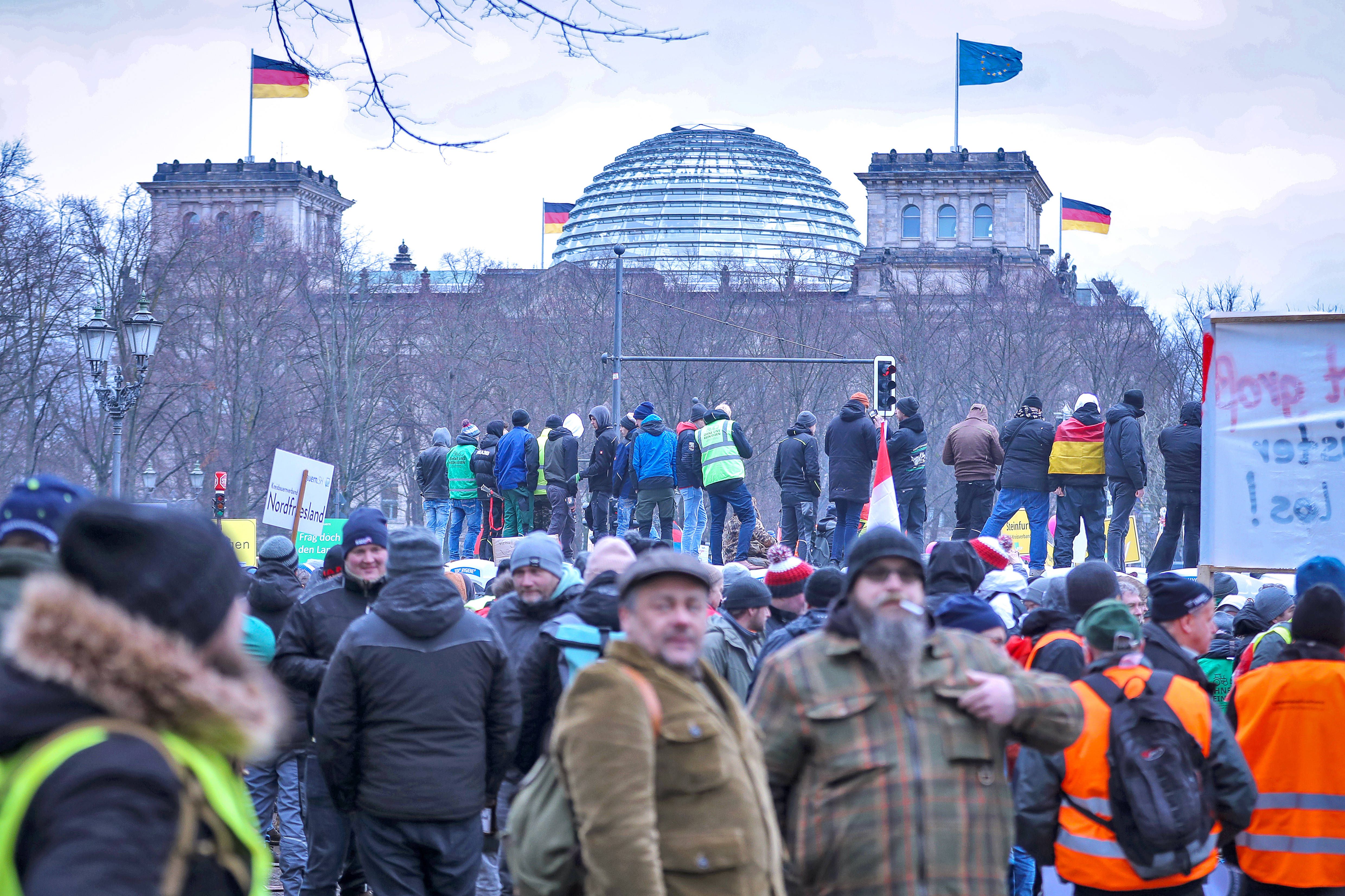 Liveticker – Bauernproteste In Berlin: Mindestens 39 Festnahmen, Drei ...