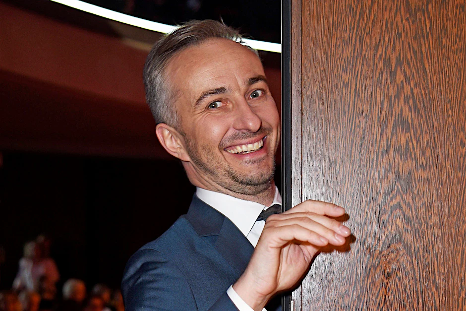 Eine endgültige Entscheidung im Rechtsstreit zwischen Jan Böhmermann und einem sächsischen Imker wird für Februar erwartet.
