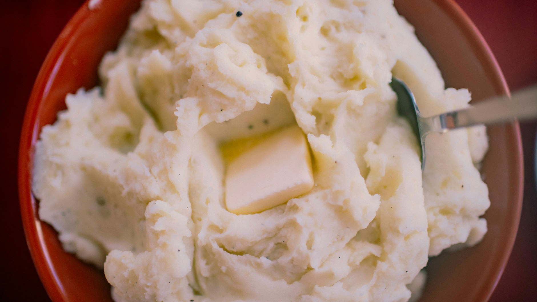 Ganz wichtig beim Rezept für den besten Kartoffelbrei der Welt: ausreichend Butter.