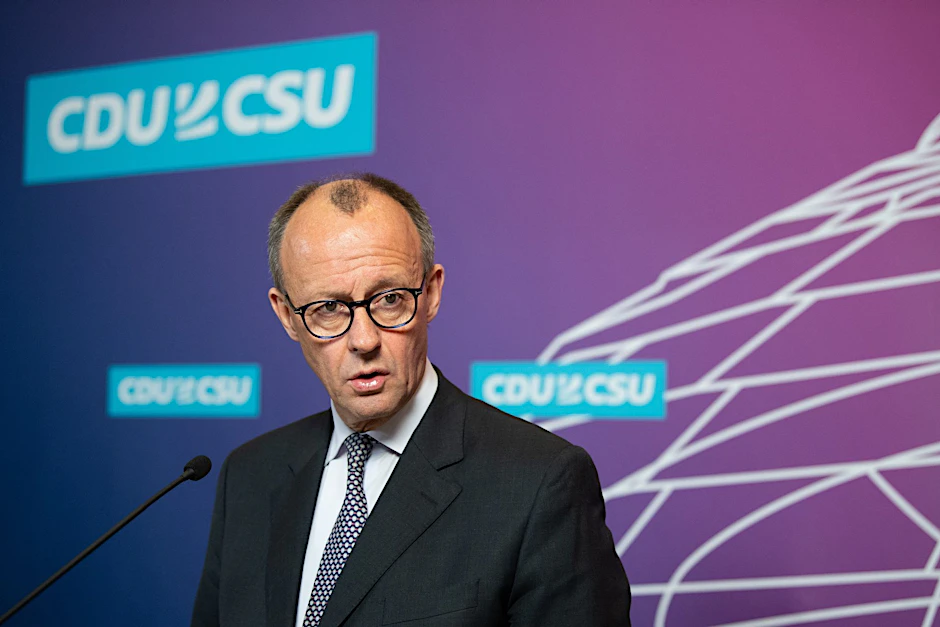 Friedrich Merz kritisiert die Ampel.  