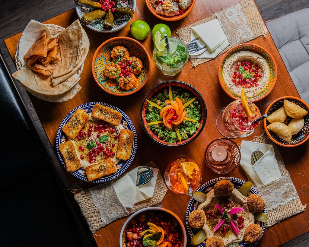 Food Aleppo Supper Club Hungrig auf Hummus in BerlinFriedrichshain