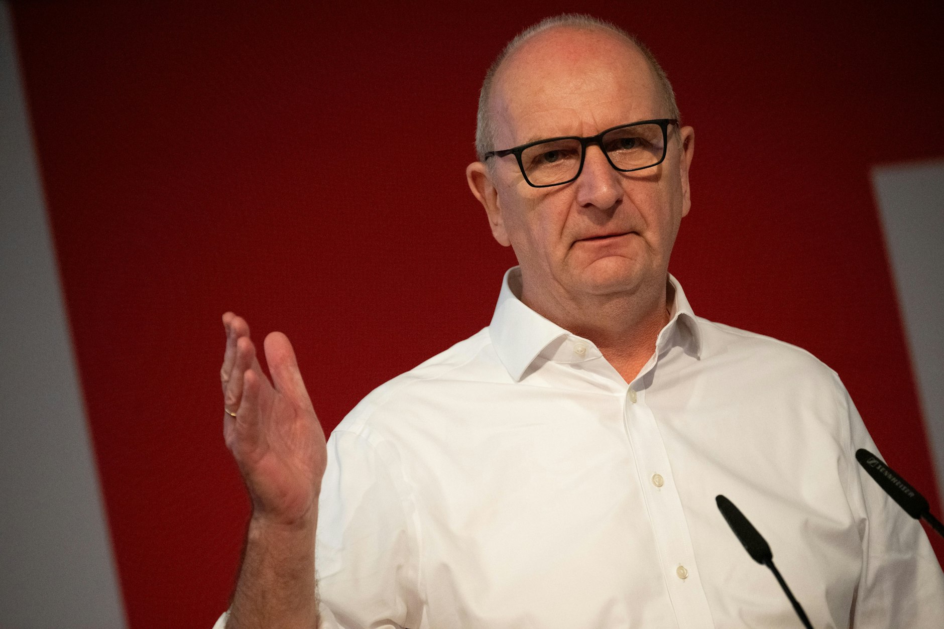 Dietmar Woidke, Ministerpräsident von Brandenburg, während eines Landesparteitags der SPD. 