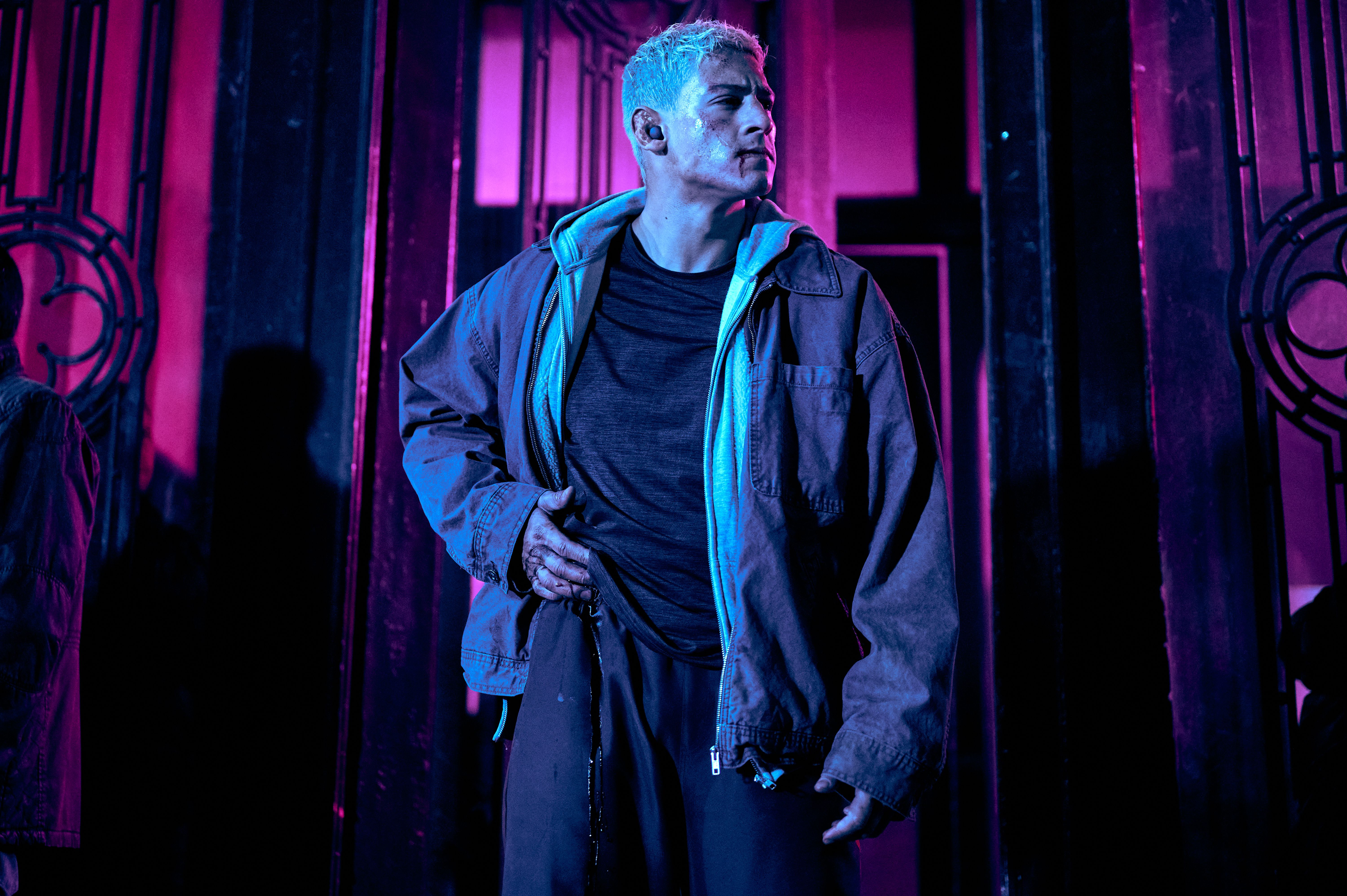 Emilio Sakraya hetzt im Netflix-Film „60 Minuten“ durch Berlin